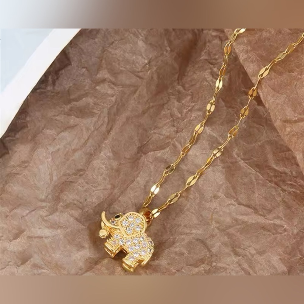 18K Gold 3D Elephant Bohemian Pave Diamond Inlay Pendant Necklace - Picture 8 of 11